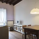 شقة Easyhomes - Porta Venezia Oberdan *