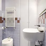 شقة Easyhomes - Porta Venezia Oberdan *