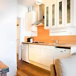 Easyhomes - Porta Venezia Oberdan شقة *