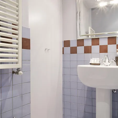 شقة Easyhomes - Porta Venezia Oberdan