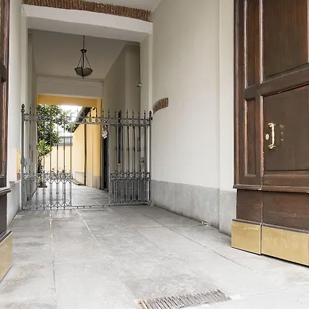 Easyhomes - Porta Venezia Oberdan * Mediolan