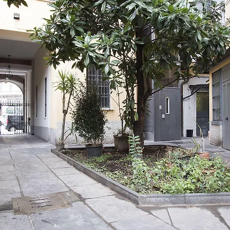 Apartament Easyhomes - Porta Venezia Oberdan Mediolan