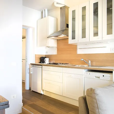 Easyhomes - Porta Venezia Oberdan شقة ميلان