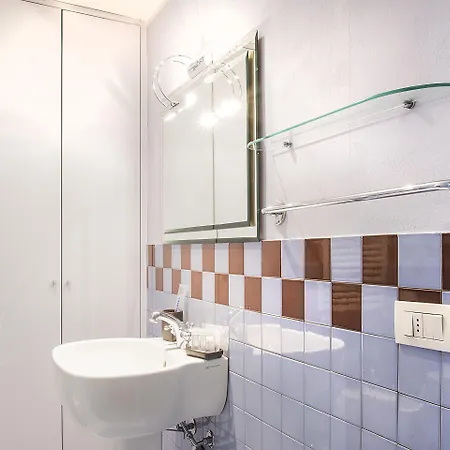 Easyhomes - Porta Venezia Oberdan شقة ميلان