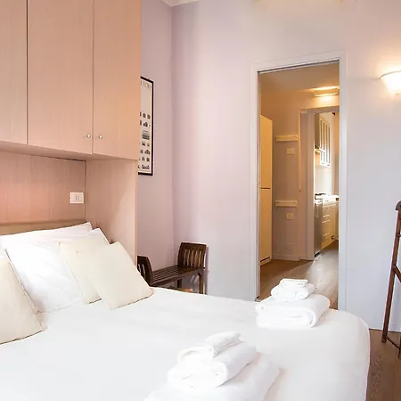 Easyhomes - Porta Venezia Oberdan شقة ميلان