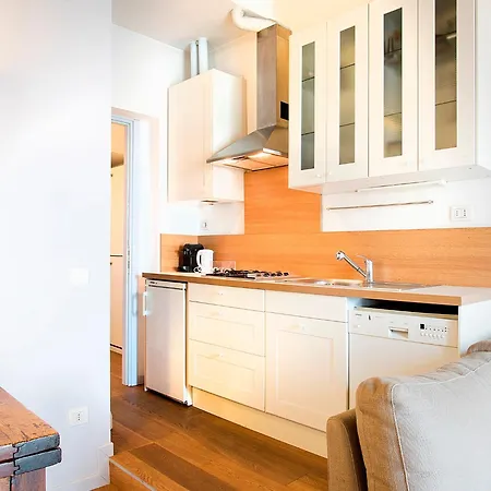 Easyhomes - Porta Venezia Oberdan شقة *