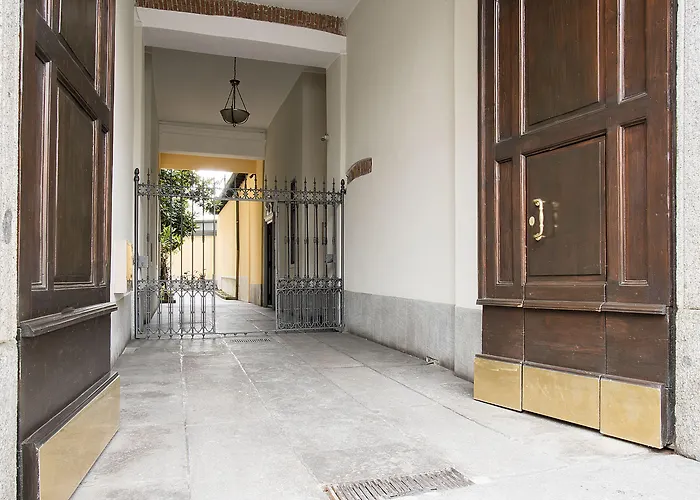 Easyhomes - Porta Venezia Oberdan * Mediolan