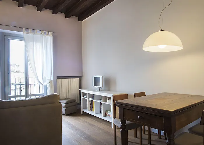 Apartament Easyhomes - Porta Venezia Oberdan *