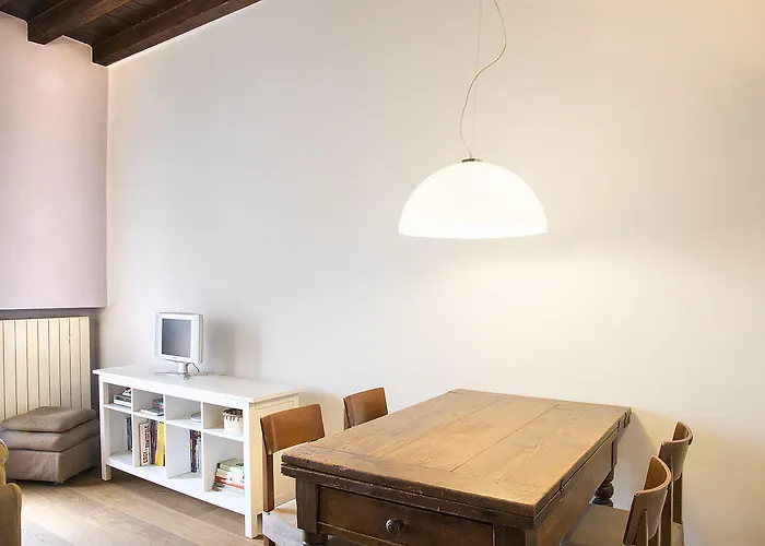 Apartament Easyhomes - Porta Venezia Oberdan Mediolan