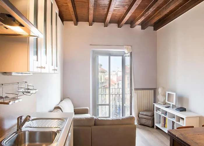 Easyhomes - Porta Venezia Oberdan * Mediolan